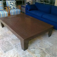 שולחן ברזל לסלון