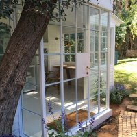 חלונות ודלת פרופיל בלגי במפרסת